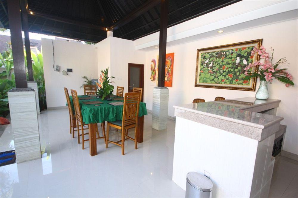 Kubal Villa Seminyak  Luaran gambar