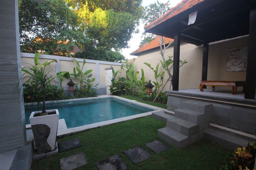 Kubal Villa Seminyak  Luaran gambar