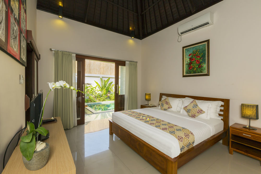 Kubal Villa Seminyak  Luaran gambar