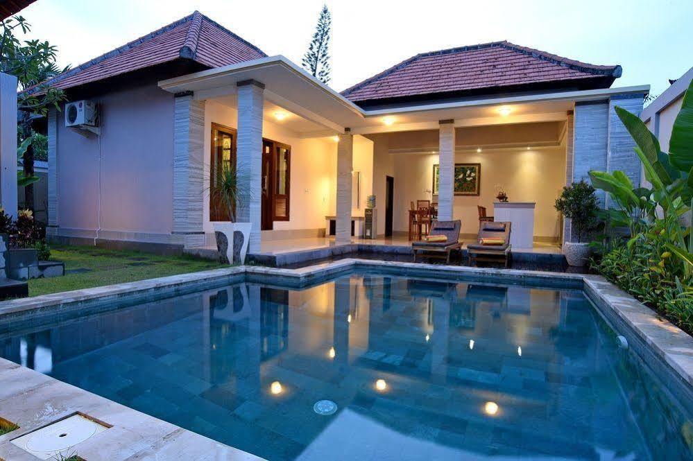 Kubal Villa Seminyak  Luaran gambar