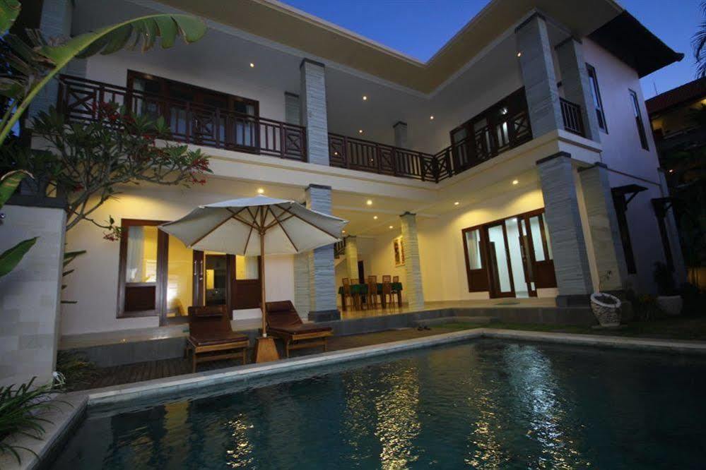 Kubal Villa Seminyak  Luaran gambar